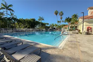 9725 NW 52nd St, Doral, FL 33178 - Photo 44