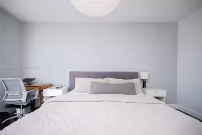 9725 NW 52nd St #215, Doral, FL 33178 - Photo 16