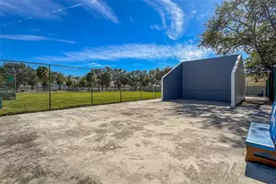 10026 Hammocks Blvd, Miami, FL 33196 - Photo 32