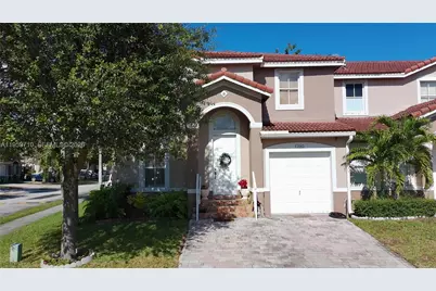 13865 SW 275th Ter, Homestead, FL 33032 - Photo 2