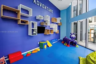 1300 Brickell Bay Dr, Miami, FL 33131 - Photo 16