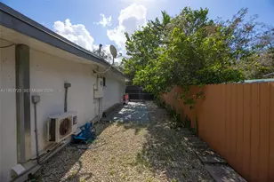 1765 NE 145th St, Miami, FL 33181 - Photo 62
