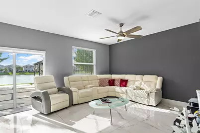 1388 SE 27th Ter, Homestead, FL 33035 - Photo 12