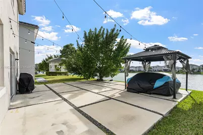 1388 SE 27th Ter, Homestead, FL 33035 - Photo 32