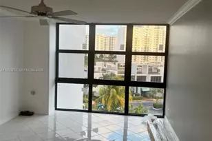 1000 Parkview Dr, Hallandale Beach, FL 33009 - Photo 12