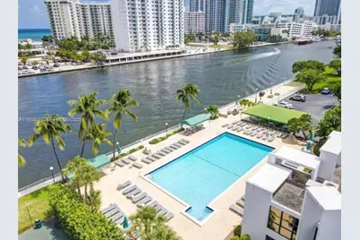 1000 Parkview Dr #528, Hallandale Beach, FL 33009 - Photo 26