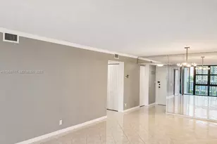 1000 Parkview Dr, Hallandale Beach, FL 33009 - Photo 8