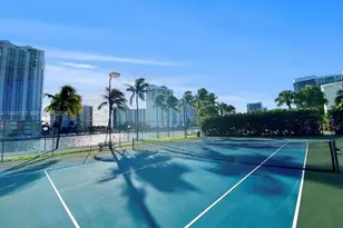 1000 Parkview Dr, Hallandale Beach, FL 33009 - Photo 24