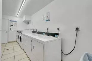 1000 Parkview Dr, Hallandale Beach, FL 33009 - Photo 18