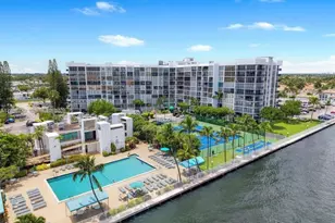 1000 Parkview Dr, Hallandale Beach, FL 33009 - Photo 26