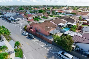 1002 SW 142nd Ct, Miami, FL 33184 - Photo 32