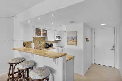 389 N Anglers Dr N #204, Marathon, FL 33050 - Photo 10