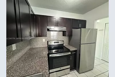 1015 NW 45th Ave #108, Miami, FL 33126 - Photo 6