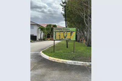 7549 NW 175th St #7549, Hialeah, FL 33015 - Photo 32