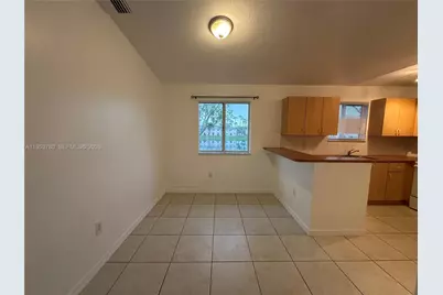 1261 SE 27th St #206, Homestead, FL 33035 - Photo 4