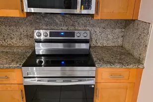 7692 NW 178th Terrace, Hialeah, FL 33015 - Photo 4