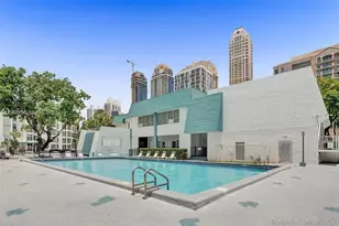 200 177th Dr, Sunny Isles Beach, FL 33160 - Photo 2