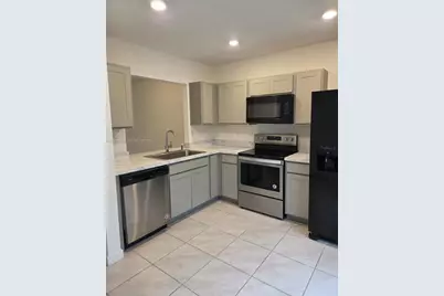 540 NE 5th Ter, Florida City, FL 33034 - Photo 4