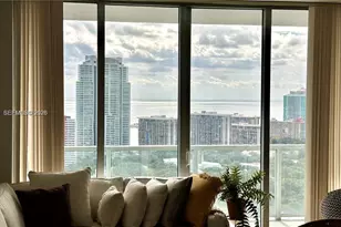 79 SW 12th St, Miami, FL 33130 - Photo 4