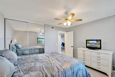 1514 Whitehall Dr #405, Davie, FL 33324 - Photo 12