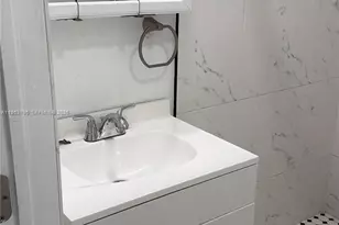 5245 NW 192nd Ln, Miami Gardens, FL 33055 - Photo 6