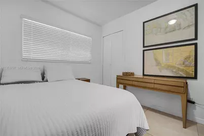 11610 NW 57th Ct, Hialeah, FL 33012 - Photo 22