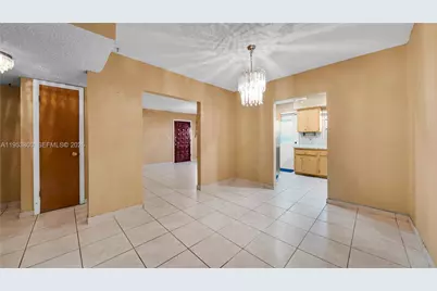 2615 SW 32nd Ave, Miami, FL 33133 - Photo 4