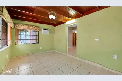2615 SW 32nd Ave, Miami, FL 33133 - Photo 18