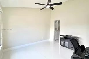 10271 Oleander Ct, Pembroke Pines, FL 33026 - Photo 8