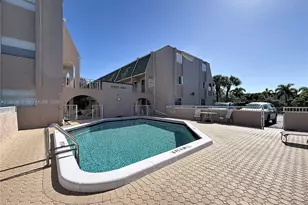 1100 SE 4th Ave, Deerfield Beach, FL 33441 - Photo 2