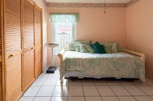17301 SW 149th Ct, Miami, FL 33187 - Photo 22