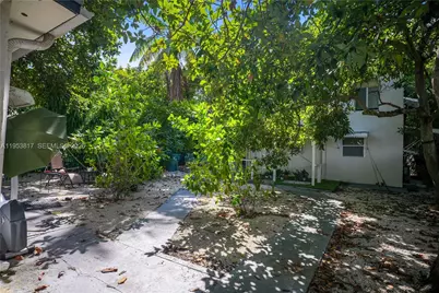 128 NW 53rd St #C, Miami, FL 33127 - Photo 12