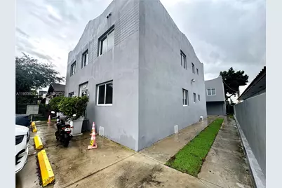 1684 SW 10th St, Miami, FL 33135 - Photo 2