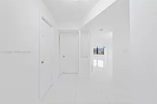 18900 NE 14th Ave, Miami, FL 33179 - Photo 4
