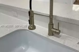 1651 SE 28th Ct, Homestead, FL 33035 - Photo 8