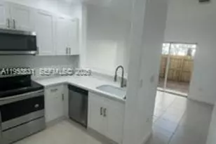 1651 SE 28th Ct, Homestead, FL 33035 - Photo 4
