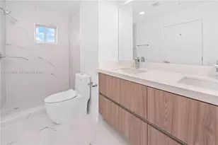 32 NW 14th Ave, Miami, FL 33125 - Photo 6