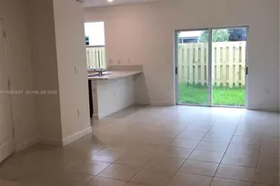 2610 SE 13th St, Homestead, FL 33035 - Photo 2