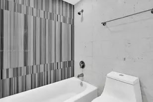 100 Bayview Dr, Sunny Isles Beach, FL 33160 - Photo 34