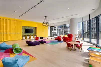 55 SW 9th St #2406, Miami, FL 33130 - Photo 28