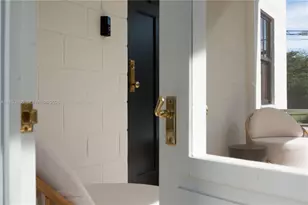 3603 Thomas Ave, Miami, FL 33133 - Photo 6