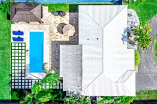 601 NE 2nd St, Dania Beach, FL 33004 - Photo 30