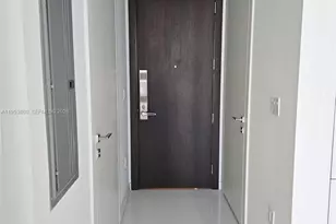 300 Biscayne Blvd Way, Miami, FL 33131 - Photo 16