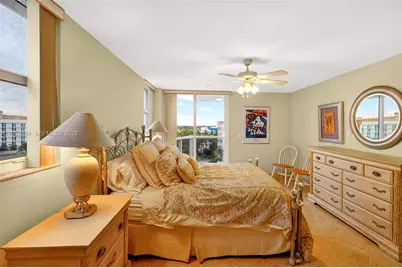 2401 Collins Ave #908, Miami Beach, FL 33140 - Photo 24