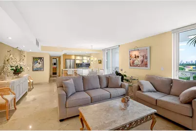 2401 Collins Ave #908, Miami Beach, FL 33140 - Photo 8