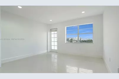 1130 11th St #6J, Miami Beach, FL 33139 - Photo 2