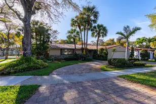 6371 Hutchinson Rd, Miami Lakes, FL 33014 - Photo 2
