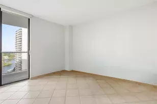 3731 N Country Club Dr, Aventura, FL 33180 - Photo 22