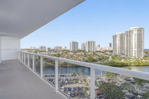 3731 N Country Club Dr, Aventura, FL 33180 - Photo 2