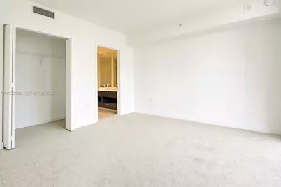 45 SW 9th St #1806, Miami, FL 33130 - Photo 12